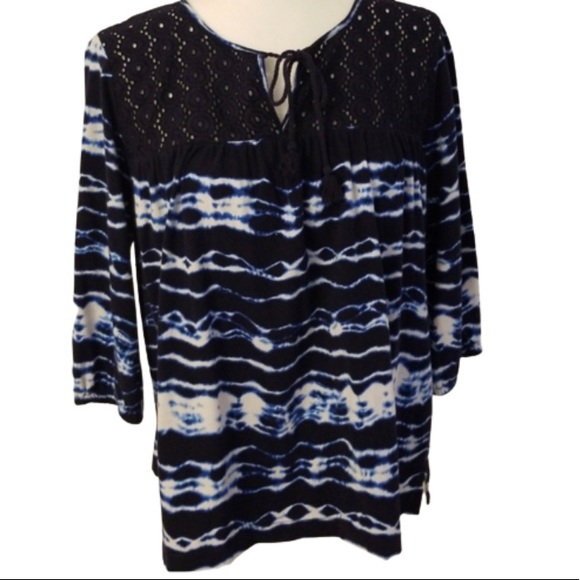 Jones woman's soft knit top. Size LP - Picture 2 of 5